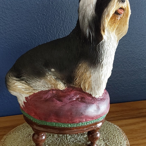 LIMITED EDITION 1997 TRI-COLOR SHIH TZU DOG FIGURINE - Picture 2 of 6